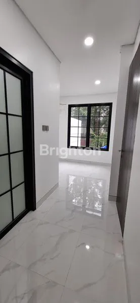 image AMERICAN CLASSIC MINIMALIST, SENTUL CITY (6)