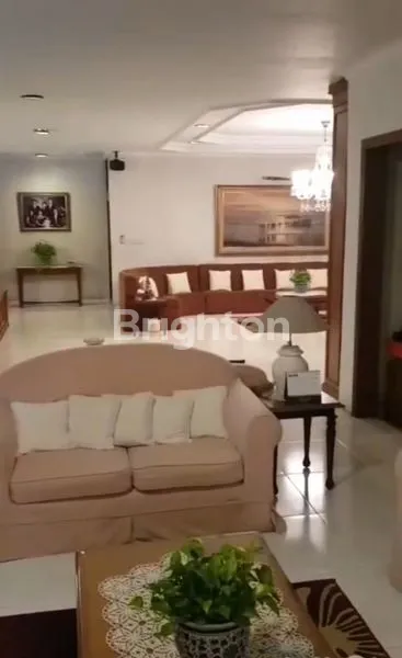 image RUMAH MEWAH SIAP HUNI KEMANGGISAN JAKARTA BARAT (2)