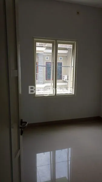 image RUMAH 3 KT DI GRIYA PERMATA PAGESANGAN (3)