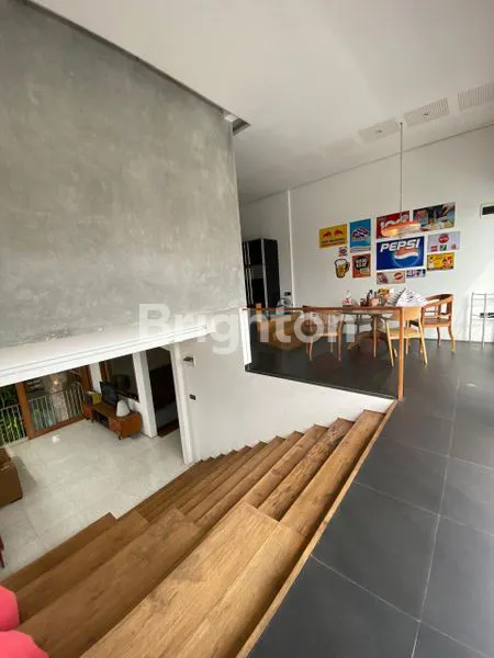 image RUMAH HOEK EKSKLUSIF 3+1 KT DI PULOMAS (4)