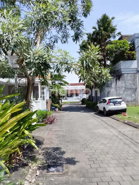 image DIJUAL RUMAH LANTAI 2 DI PERUMAHAN TAMAN GRIYA JIMBARAN KUTA SELATAN BADUNG BALI  (1)