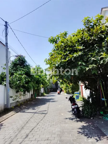 image DIJUAL RUMAH LANTAI 2 DI PERUMAHAN TAMAN GRIYA JIMBARAN KUTA SELATAN BADUNG BALI  (2)