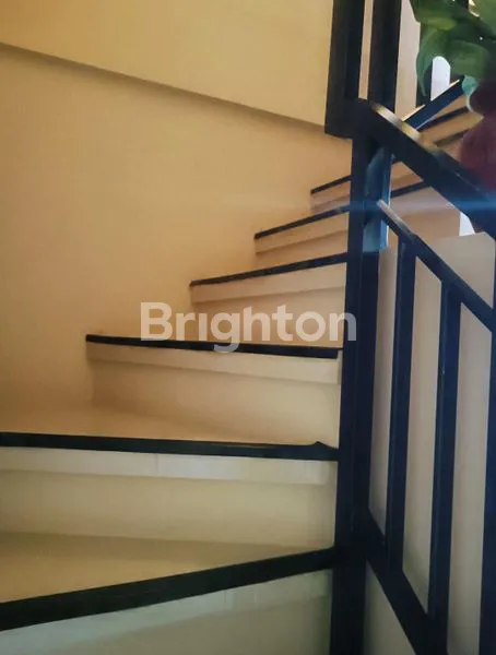 image DIJUAL RUMAH LANTAI 2 DI PERUMAHAN TAMAN GRIYA JIMBARAN KUTA SELATAN BADUNG BALI  (4)