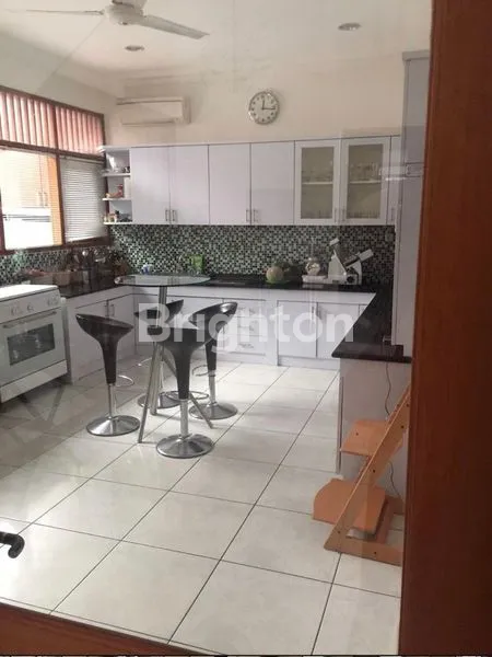 image RENT / SALE COMFORTABLE & SECURE HOUSE FOR EXPATRIATES – KEMANG UTARA AKSES JALAN 2 MOBIL (3)