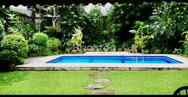 image RENT / SALE COMFORTABLE & SECURE HOUSE FOR EXPATRIATES – KEMANG UTARA AKSES JALAN 2 MOBIL (1)