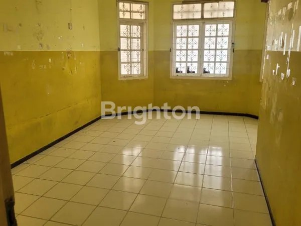 image DIJUAL RUMAH 325M², DEKAT SEKOLAH & MAL (2)