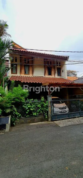 image RUMAH 3 LANTAI ASRI DI CIPULIR PERMAI, KEBAYORAN LAMA (7)