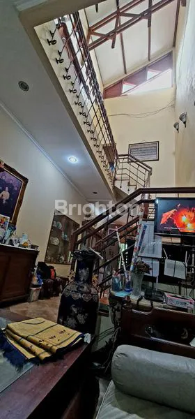 image RUMAH 3 LANTAI ASRI DI CIPULIR PERMAI, KEBAYORAN LAMA (3)