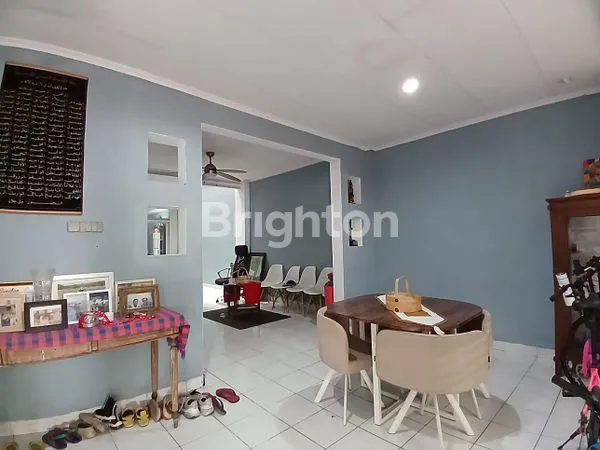 image RUMAH SIAP HUNI DI LEBAK BULUS. TERSEDIA BALKON DEPAN BELAKANG (7)