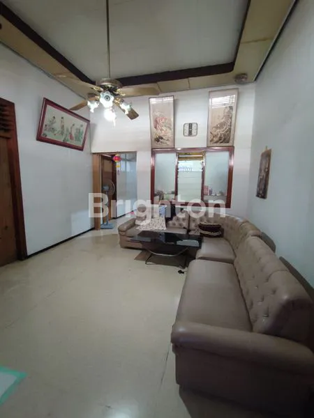 image RUMAH BESAR LT 456M² DI JALAN UTAMA SIDOARJO (4)