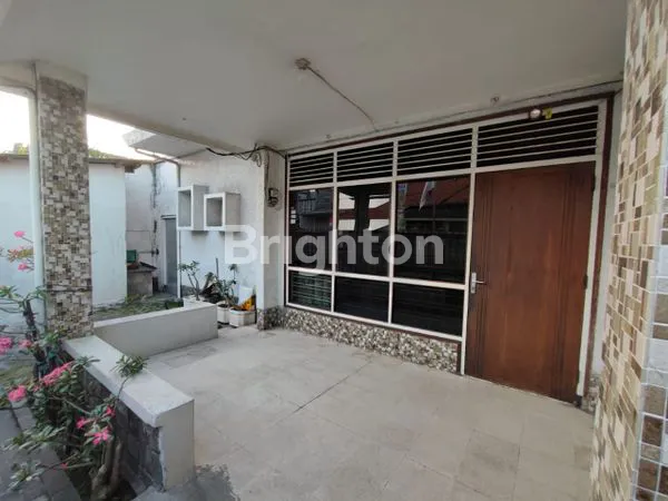 image RUMAH BESAR LT 456M² DI JALAN UTAMA SIDOARJO (1)
