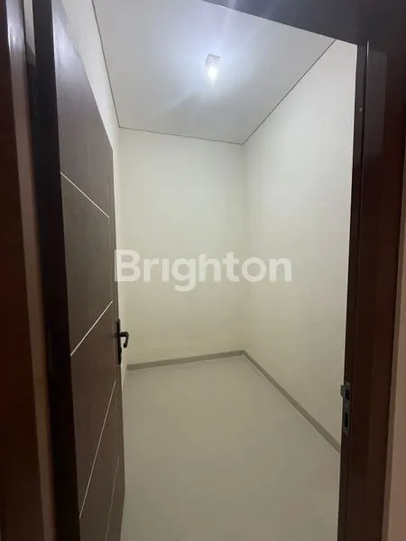 image DI JUAL RUMAH SIAP HUNI MERUYA JAKARTA BARAT (3)