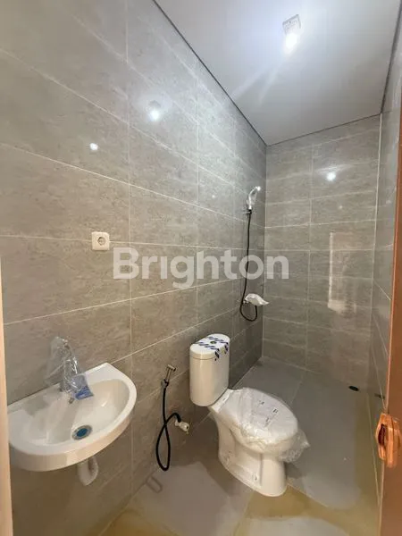 image DI JUAL RUMAH SIAP HUNI MERUYA JAKARTA BARAT (7)