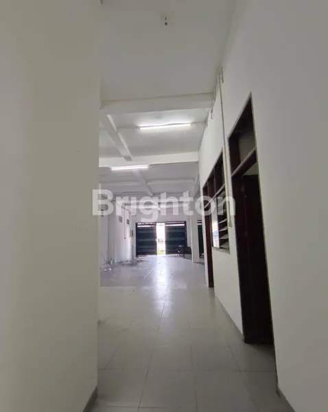 image BANGUNAN 2 LANTAI DI LOKASI STRATEGIS (1)