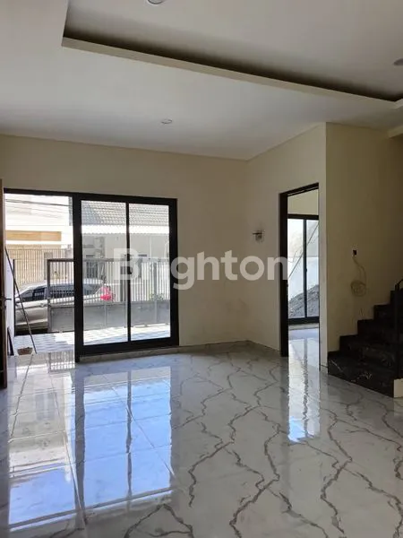 image *RUMAH MINIMALIS GRESS MULYOSARI LEBAR 8 DEKAT RAYA MULYOSARI, PAKUWON CITY, SUTOREJO* (3)