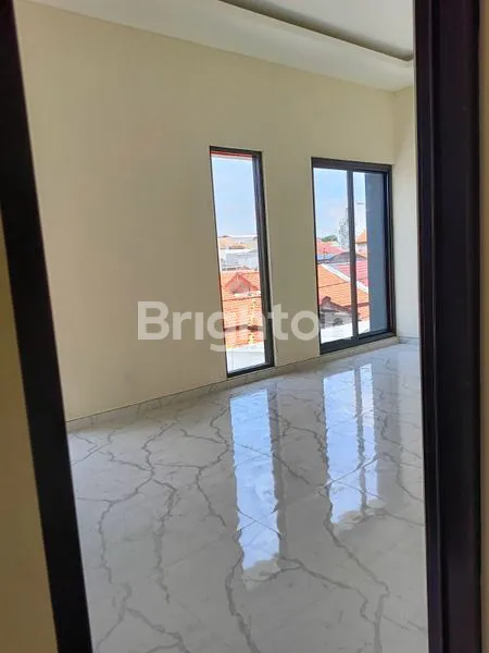 image *RUMAH MINIMALIS GRESS MULYOSARI LEBAR 8 DEKAT RAYA MULYOSARI, PAKUWON CITY, SUTOREJO* (4)