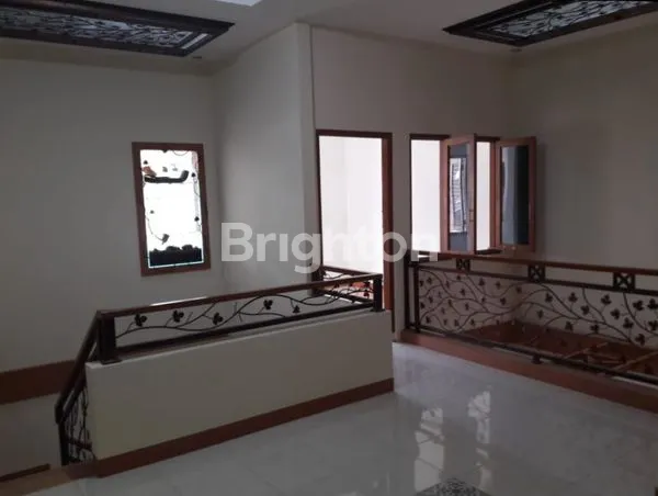 image RUMAH DUA LANTAI MEGAH DI CIOMAS (7)