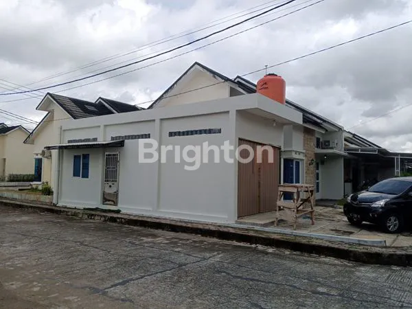 image RUMAH EKSKLUSIF DI JUAL CEPAT (6)