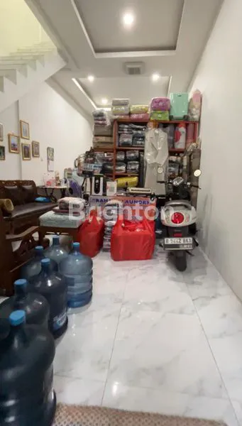 image RUMAH DIJUAL SIAP HUNI JELAMBAR JAKARTA BARAT (3)