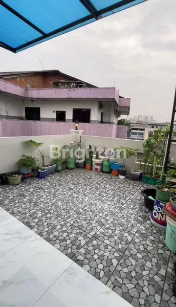image RUMAH DIJUAL SIAP HUNI JELAMBAR JAKARTA BARAT (5)