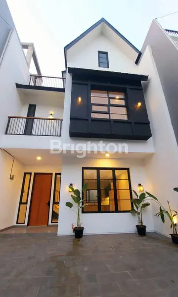 image RUMAH BARU DI JAGAKARSA JAKARTA SELATAN (1)