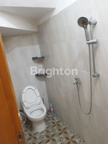 image RUMAH EKSLUSIF 2 LANTAI DI PIDADA DENGAN DESAIN MODERN, LINGKUNGAN NYAMAN DAN RAPI. SANGAT COCOK UNTUK HUNIAN KELUARGA MAUPUN INVESTASI. (8)