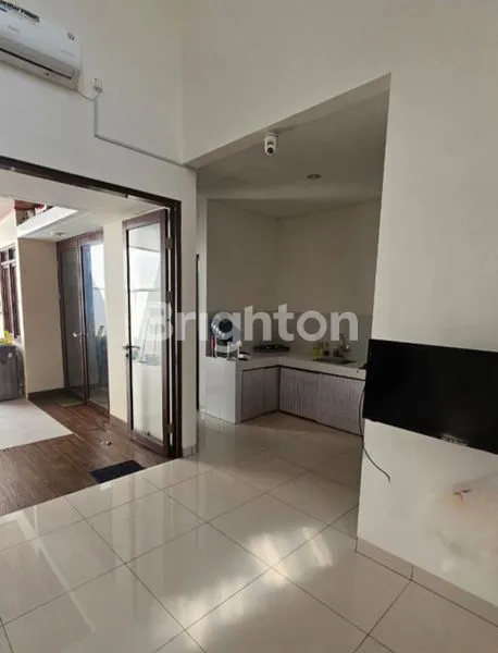 image RUMAH MODERN ASRI DI CITRA SENTUL RAYA - BOGOR (4)