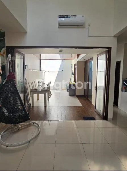 image RUMAH MODERN ASRI DI CITRA SENTUL RAYA - BOGOR (3)