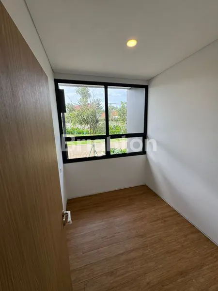 image RUMAH CANTIK CLUSTER TERRAVIA BSD (2)