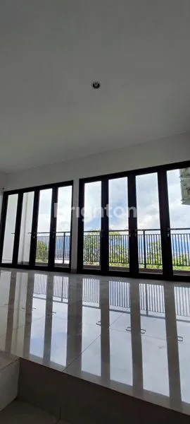 image ​\"RUKO LUXURY DESAIN MODERN ADA ROOF TOP– SIAP HUNI, COCOK UNTUK OFFICE, CAFE, ATAU STUDIO\"  (2)