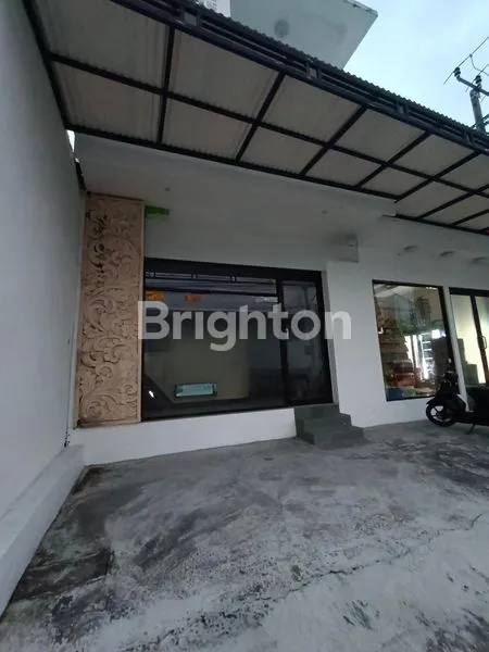 image RUKO STRATEGIS 2 LANTAI DI AREA SEMINYAK (2)