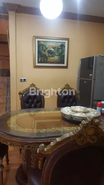 image RUMAH MEWAH 3 LANTAI FULL FURNISH DI METLAND CAKUNG (3)