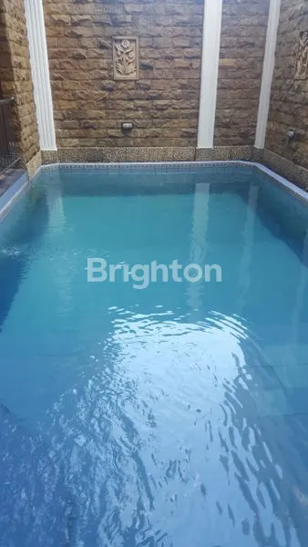 image RUMAH MEWAH 3 LANTAI FULL FURNISH DI METLAND CAKUNG (4)