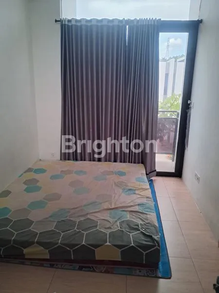 image HUNIAN STRATEGIS 2 KT DI CENDANA ESSENCE, LIPPO KARAWACI (4)