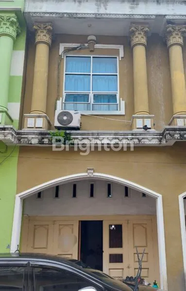 image TOWN HOUSE KOMPLEK AYAHANDA BOULEVARD (1)