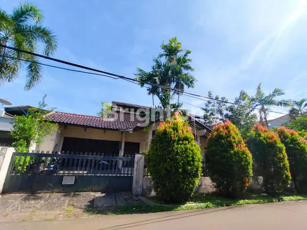 image RUMAH MEWAH CANTIK & LUAS LINGKUNGAN PERUMAHAN PREMIUM HADAP SELATAN SIAP HUNI 2 LANTAI STRATEGIS BEBAS BANJIR DI KEMANGGISAN JAKARTA BARAT (1)