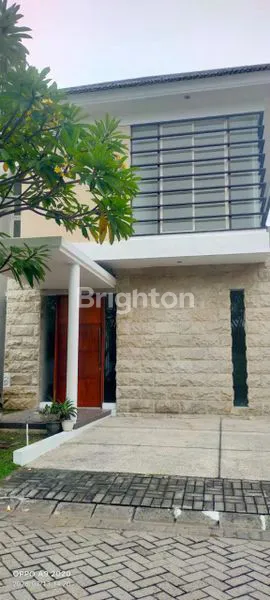 image RUMAH MEWAH 2 LANTAI, SHM & AKSES MUDAH (1)