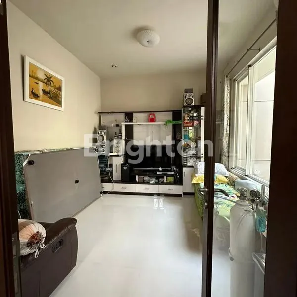 image RUMAH SIAP HUNI DI AMADEA PONDOK CABE, DEKAT MRT (2)