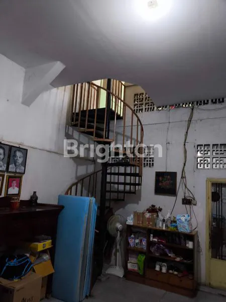 image RUKO STRATEGIS PENJARINGAN, 4+1 KT, LT 235M² (8)
