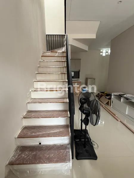 image NUSA LOKA, BSD, BARU, SANGAT STRATEGIS, 2 LANTAI, FASAD MODERN (5)