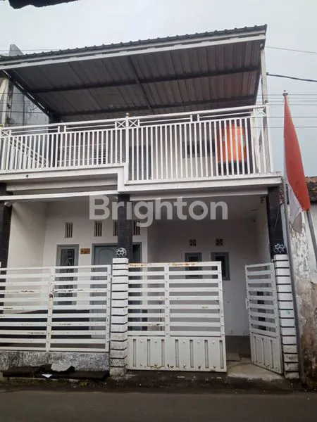 image RUMAH 2 LANTAI DEKAT PASAR PAKIS KOTA MALANG (1)