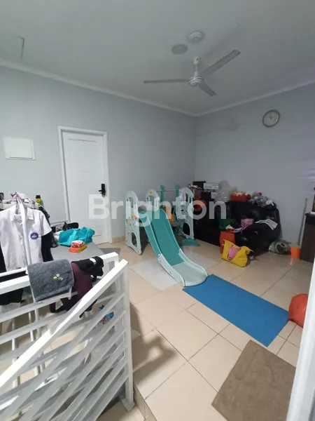 image DIJUAL RUMAH SIAP HUNI 2 LANTAI , 4 KAMAR DAERAH,DURI KEPA KEBON JERUK JAKARTA BARAT (7)