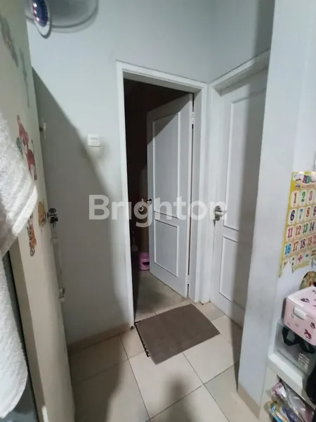 image DIJUAL RUMAH SIAP HUNI 2 LANTAI , 4 KAMAR DAERAH,DURI KEPA KEBON JERUK JAKARTA BARAT (8)