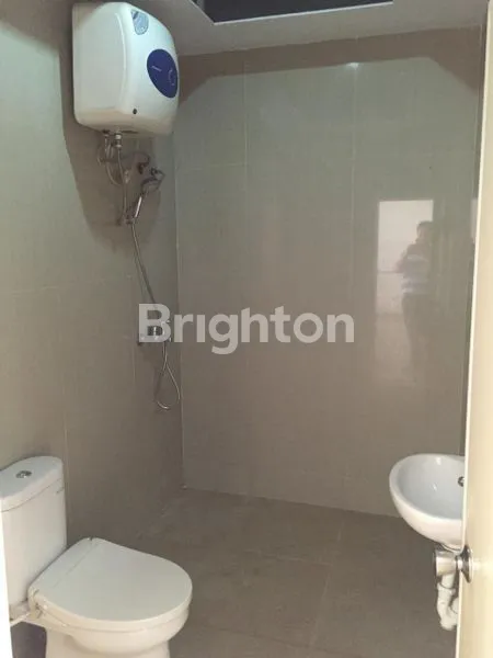 image HOT LISTING ! DISEWA RUMAH STRATEGIS MINIMALIS MODERN DI TANJUNG DUREN (DEKAT BCA). SIAP HUNI & COCOK UNTUK HUNIAN KELUARGA. (6)