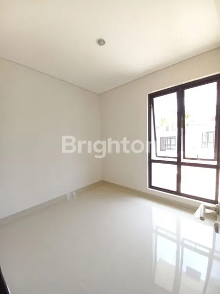 image RUMAH TERAWAT SIAP HUNI DIKAWASAN ELITE MAHAKARYA  CIPUTRA SENTUL (5)