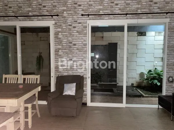 image DIJUAL RUMAH 2 LANTAI SEMI FURNISHED AREA SELANGKAH KE SUHAT DEKAT KAMPUS UNIVERSITAS TERNAMA AREA PERUMAHAN TUNGGULWULUNG KOTA MALANG (4)