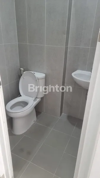 image ILLAGO GRANDE, GADING SERPONG, 2 LANTAI, SANGAT STRATEGIS, BERADA DI PUSAT KOTA GADING SERPONG (3)