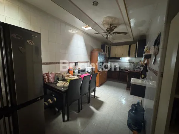 image RUMAH 4KT SIAP HUNI, LOKASI STRATEGIS BEBAS BANJIR (8)