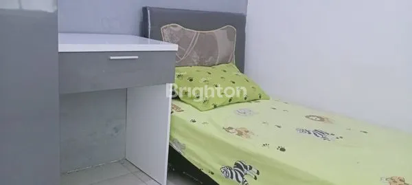 image DIJUAL RUMAH 2 LANTAI FULL FURNISHED COCOK UNTUK RUMAH KOS ATAU UNTUK KELUARGA BESAR AREA TUNJUNGSEKAR SELANGKAH KE SUHAT DAN KAMPUS UNIVERSITAS TERNAMA DI KOTA MALANG (8)