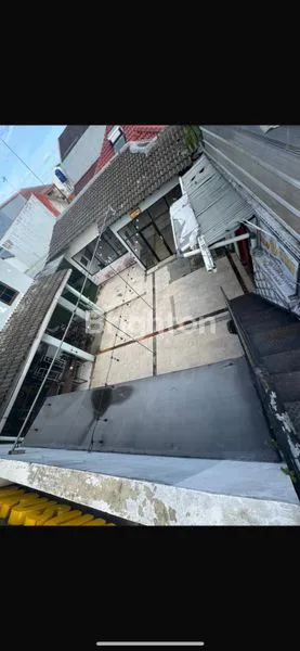 image DISEWAKAN – EX CAFE TANAH & BANGUNAN 2½ LANTAI AREA RUKO KEMANG PRATAMA, BEKASI (3)